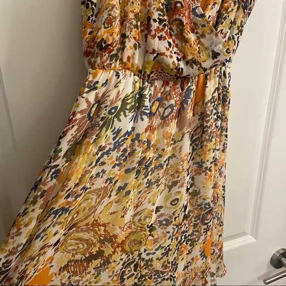 Dress - Picture 4 of 5